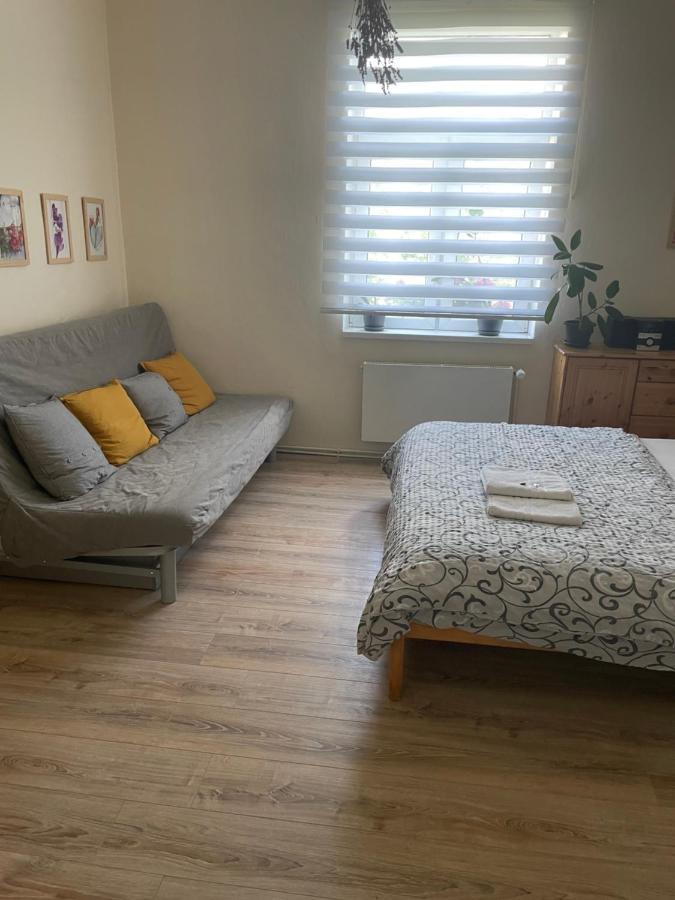 Apartman Lucian Прага Екстериор снимка
