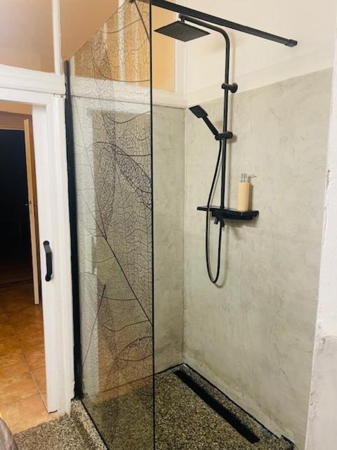 Apartman Lucian Прага Екстериор снимка