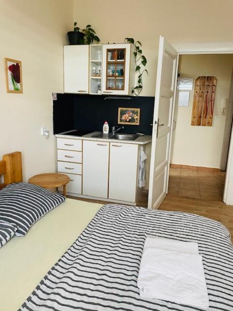Apartman Lucian Прага Екстериор снимка