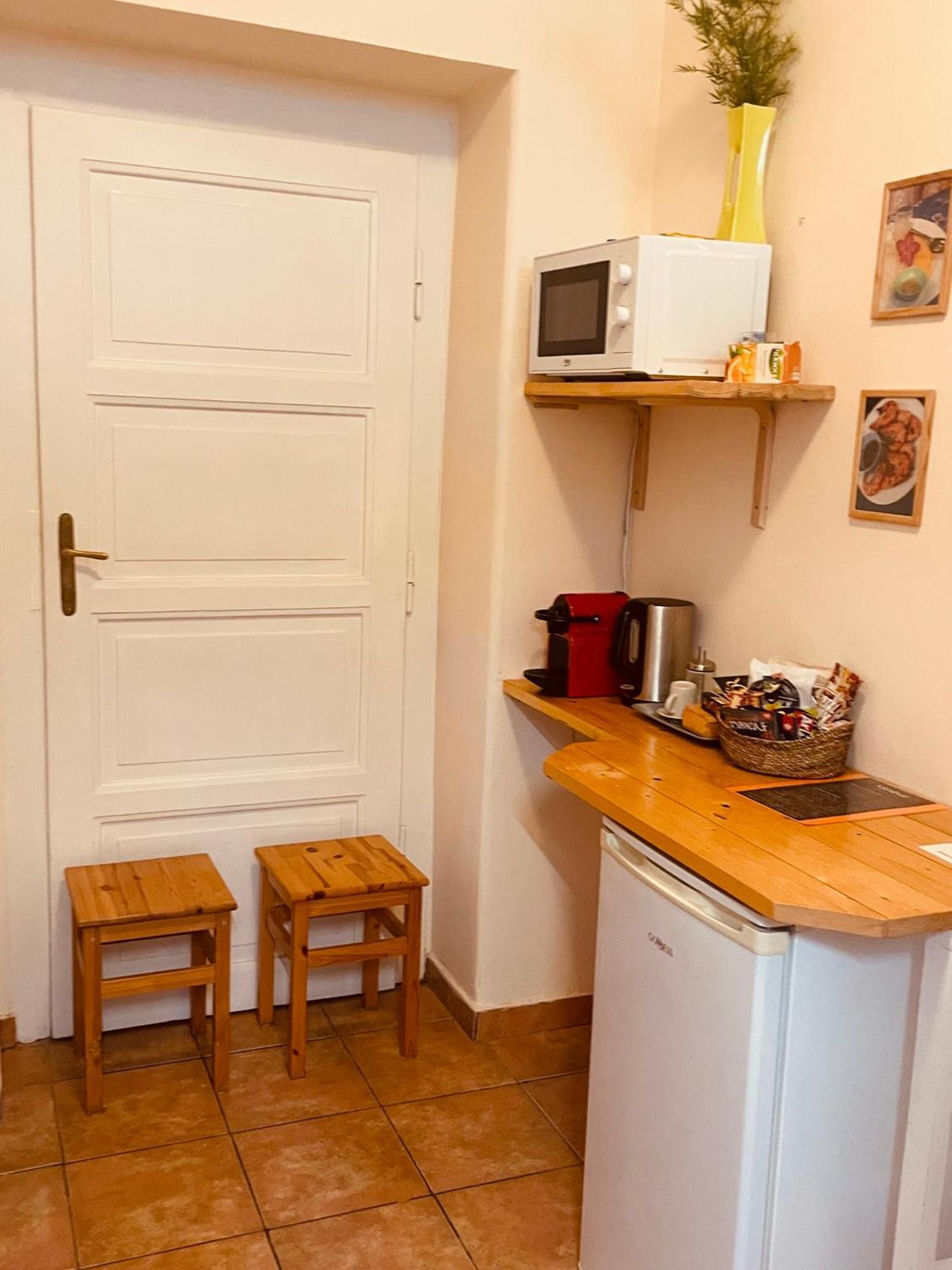 Apartman Lucian Прага Екстериор снимка
