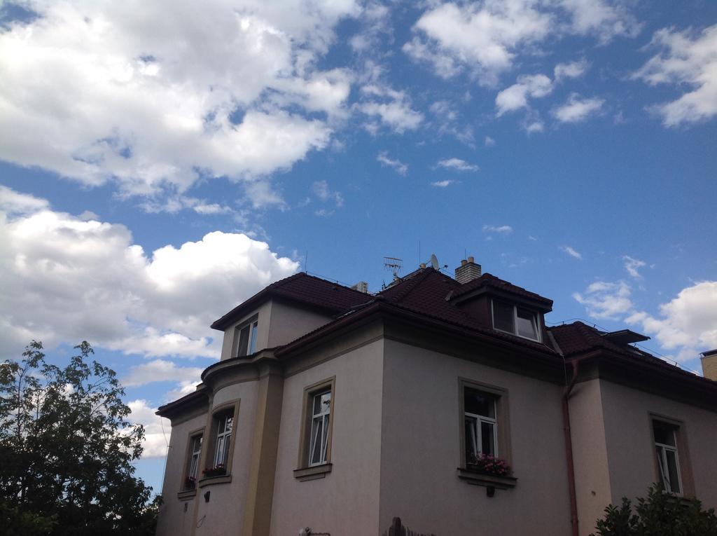 Apartman Lucian Прага Екстериор снимка